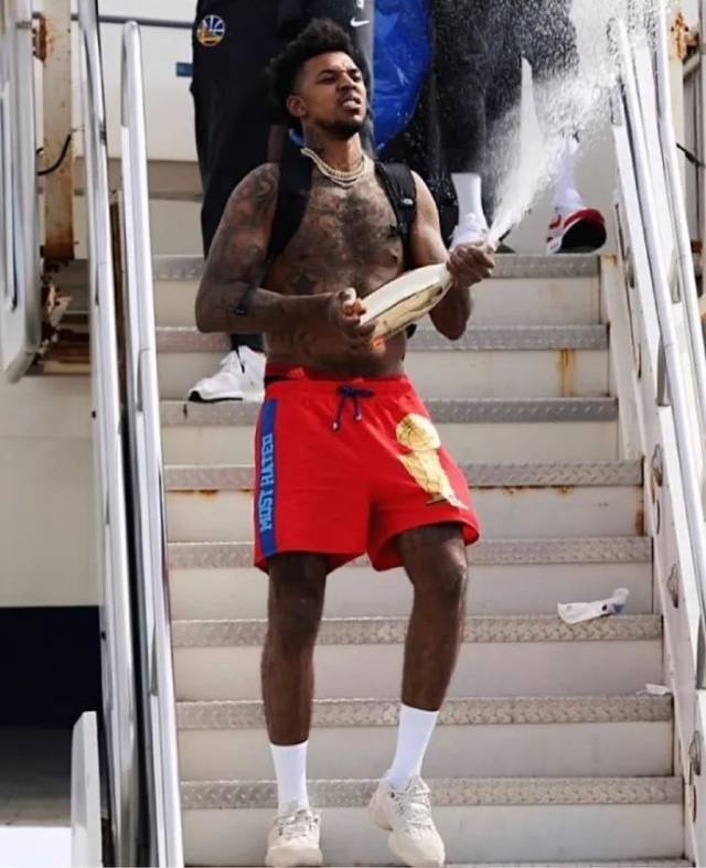 有差距！雷霆本赛季打潜在50胜球队是3胜3负 16勇士是14胜1负（差距明显：雷霆本季对潜在50胜球队3胜3负，16勇士14胜1负）