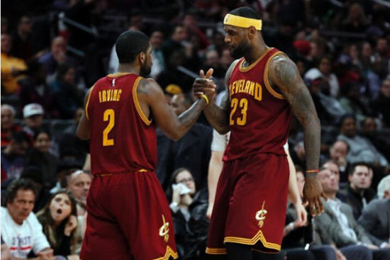 穆雷表现卓越，助力球队取得胜利（穆雷发挥出色，率队取胜）