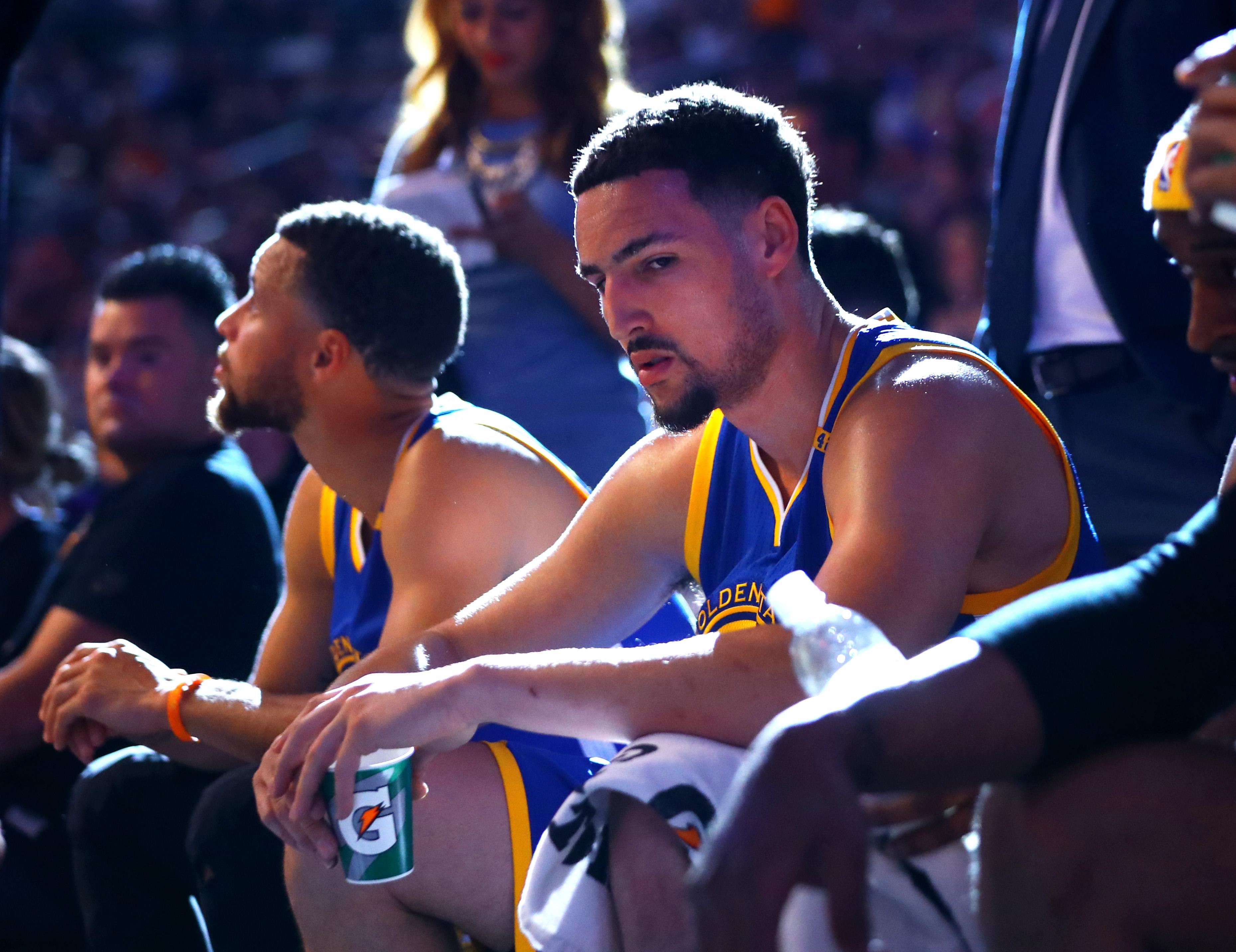 三分超准！拉梅洛·鲍尔16中10得28分4板13助1断 三分11中8（拉梅洛·鲍尔火力全开：16投10中轰28分4篮板13助攻1抢断，三分11中8）