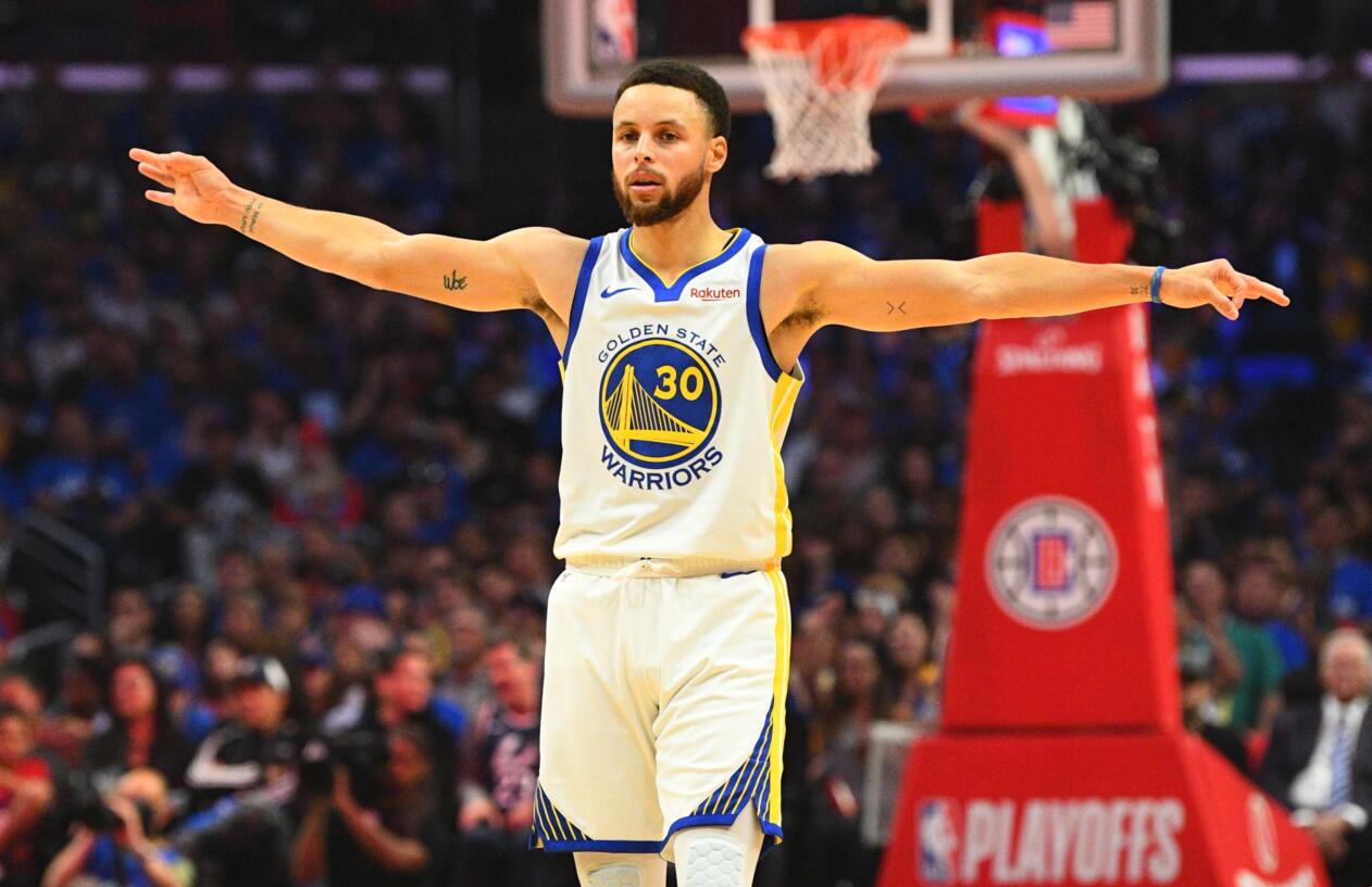 自加盟拜仁以来，奥利塞助攻、成功过人等数据位列德甲第一（加盟拜仁后，奥利塞在助攻和成功过人等指标上领跑德甲）