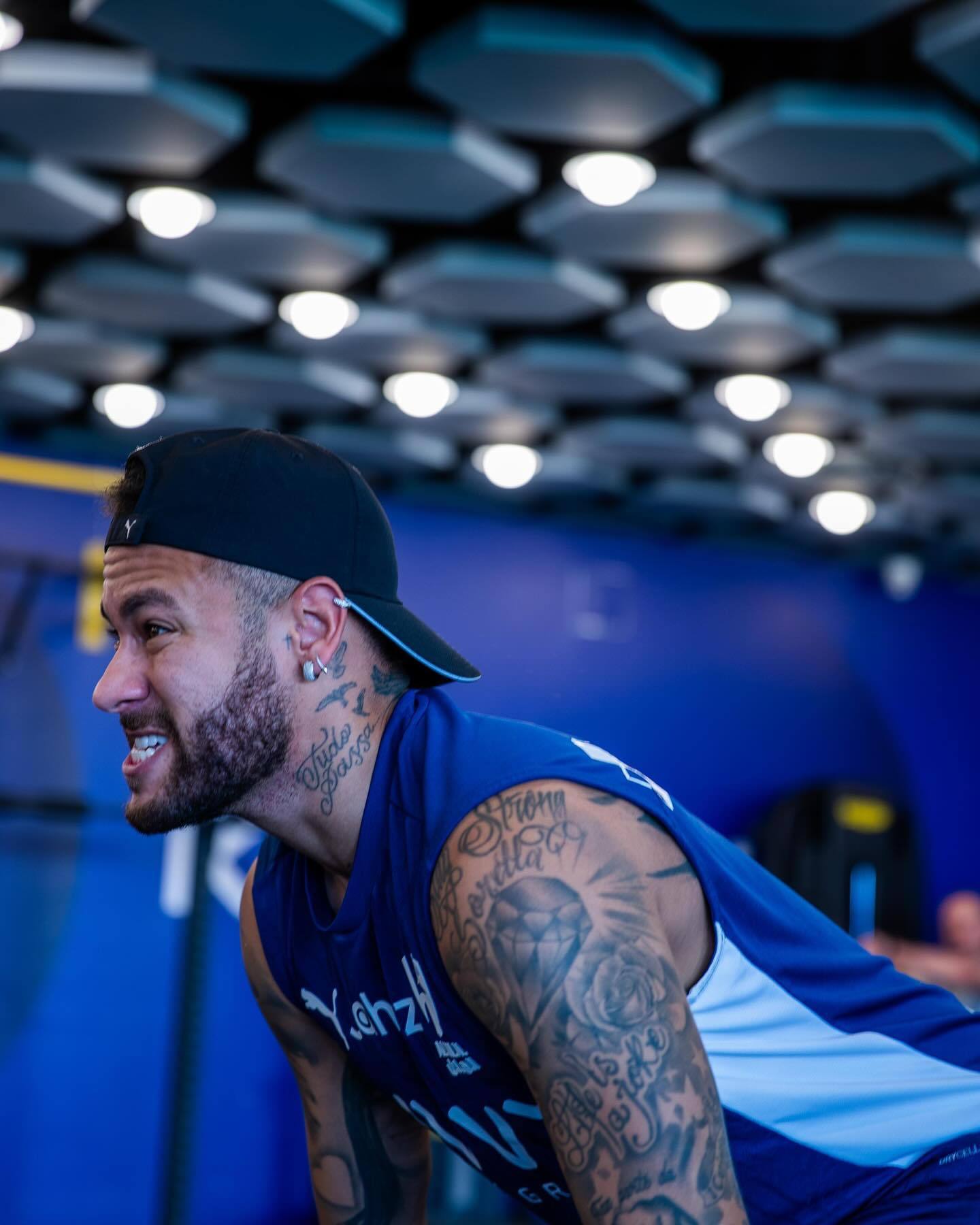 穆帅：我对足球的激情一直没变，也想象不了自己哪天会变（穆里尼奥：对足球的热爱从未减退，难以想象有一天会改变）