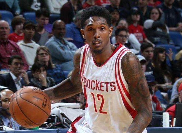 NBA：独行侠击败雄鹿 东契奇全场三双（NBA：独行侠力克雄鹿 东契奇砍下三双）