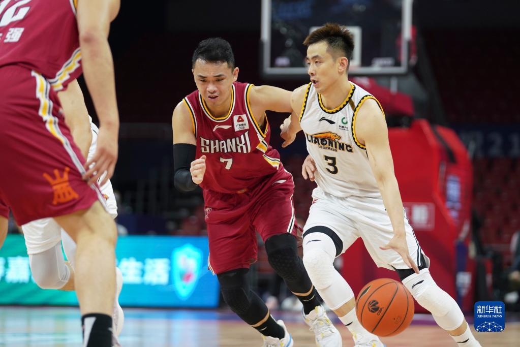 记者：曼联仍然对巴莱巴感兴趣，下次求购可能压低报价（记者：曼联对巴莱巴兴趣未减，下一轮报价可能下调）