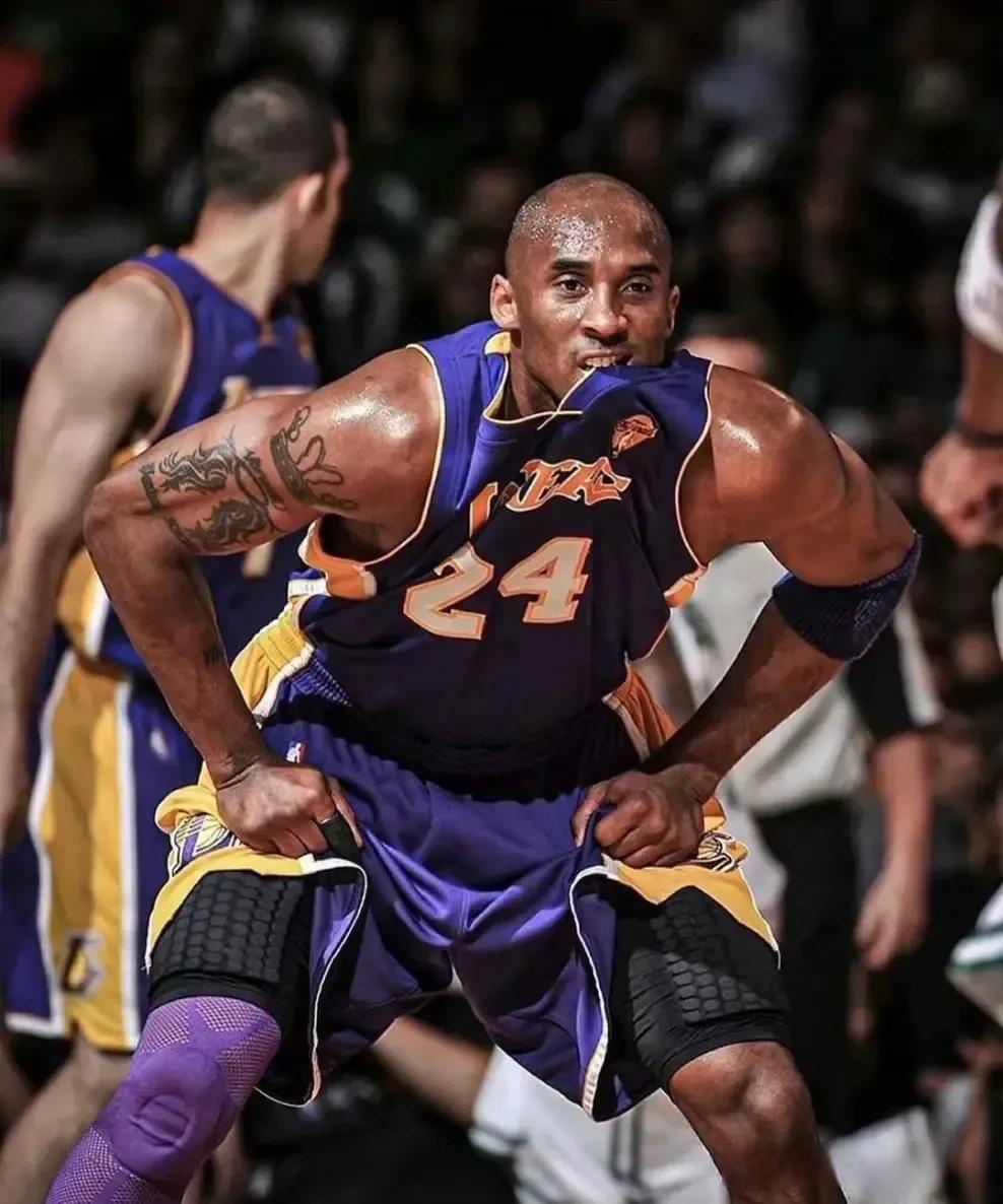 总价超百万!国羽世界冠军夫妇一周连办三场婚礼,将合体登跨年晚会（一周三场婚礼耗资逾百万元，国羽世界冠军伉俪将携手亮相跨年晚会）