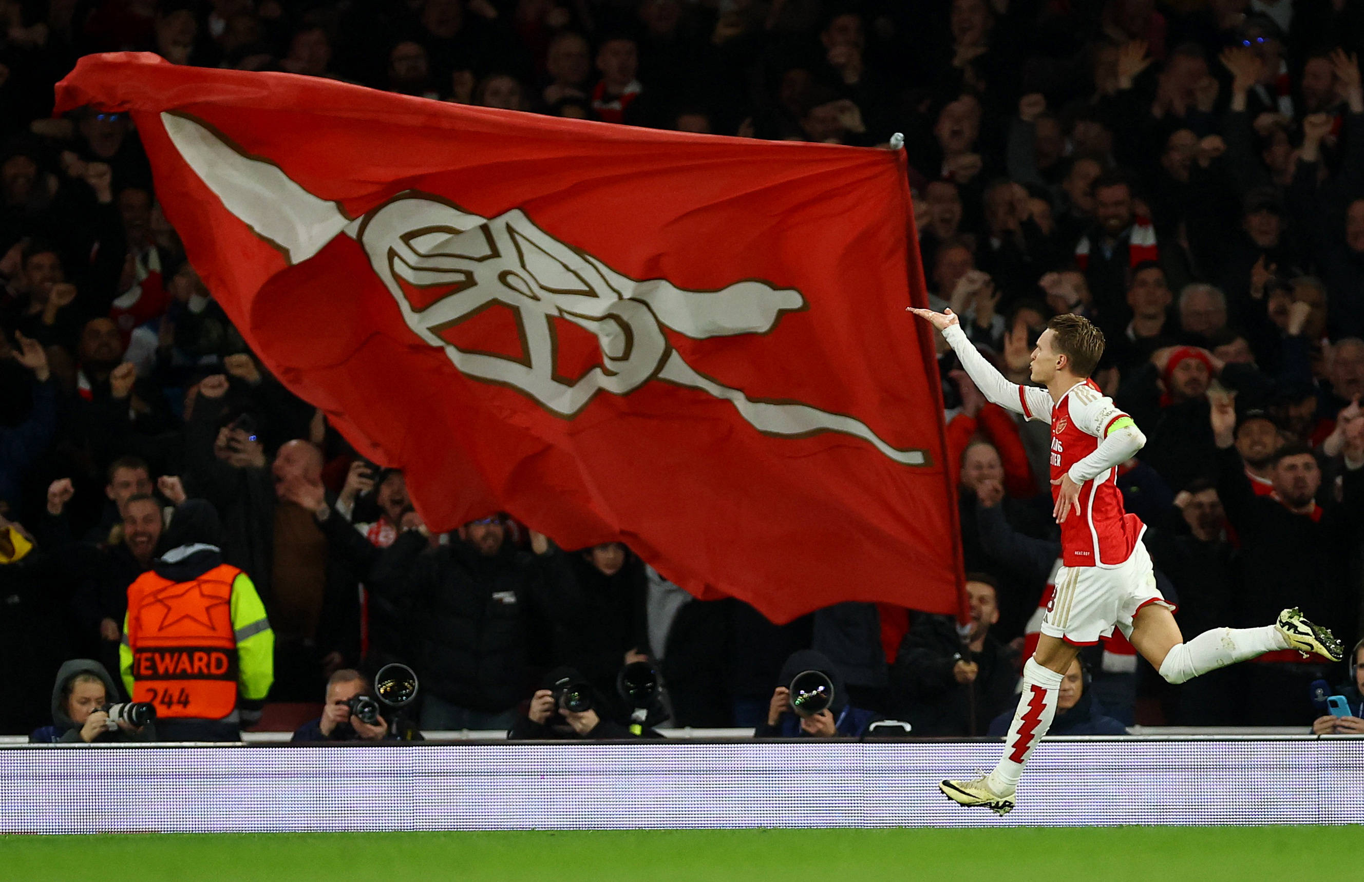 迅速变卦！官方：国安旧将伊尔马兹重新上任加济安泰普主帅（火速反转！官方确认国安旧将伊尔马兹再度出任加济安泰普主帅）