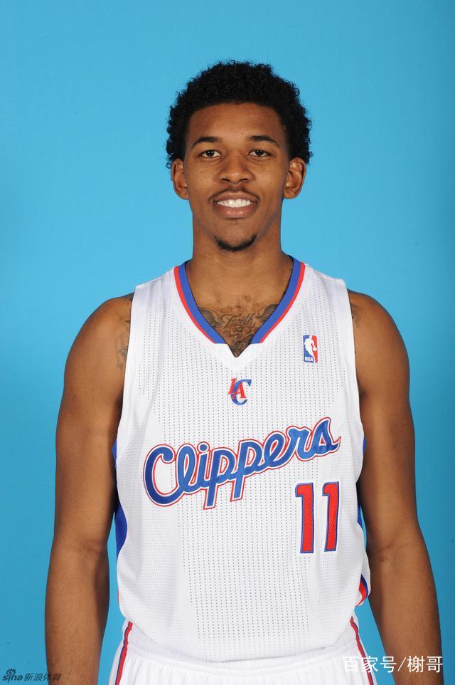 西媒：皇马在伯纳乌举行圣诞活动，9天净收入600万至1000万欧元（西媒：伯纳乌圣诞活动助皇马9天净入600万至1000万欧元）