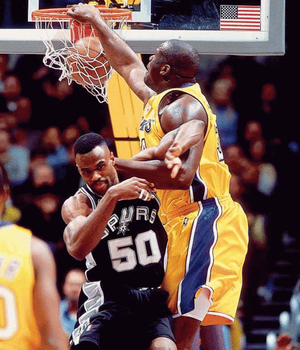 升入U21，阿森纳15岁2米门将发文庆祝并剑指挑战拉亚（阿森纳15岁2米门神升入U21：晒文庆祝，瞄准挑战拉亚）