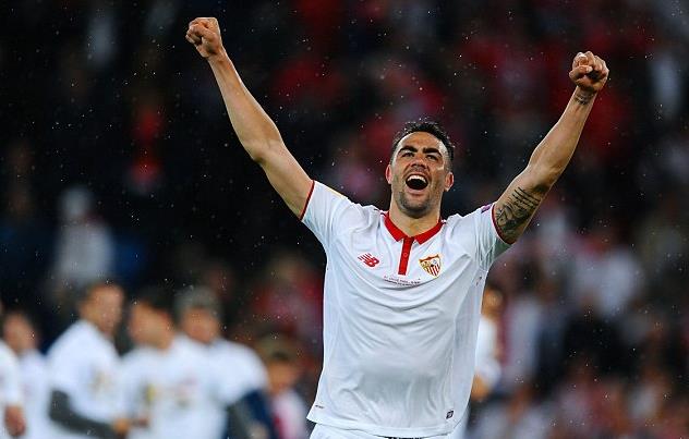 记者：邵佳一执教国足会带着部分在青岛西海岸的助手（记者：邵佳一若接手国足，将携青岛西海岸部分助手）