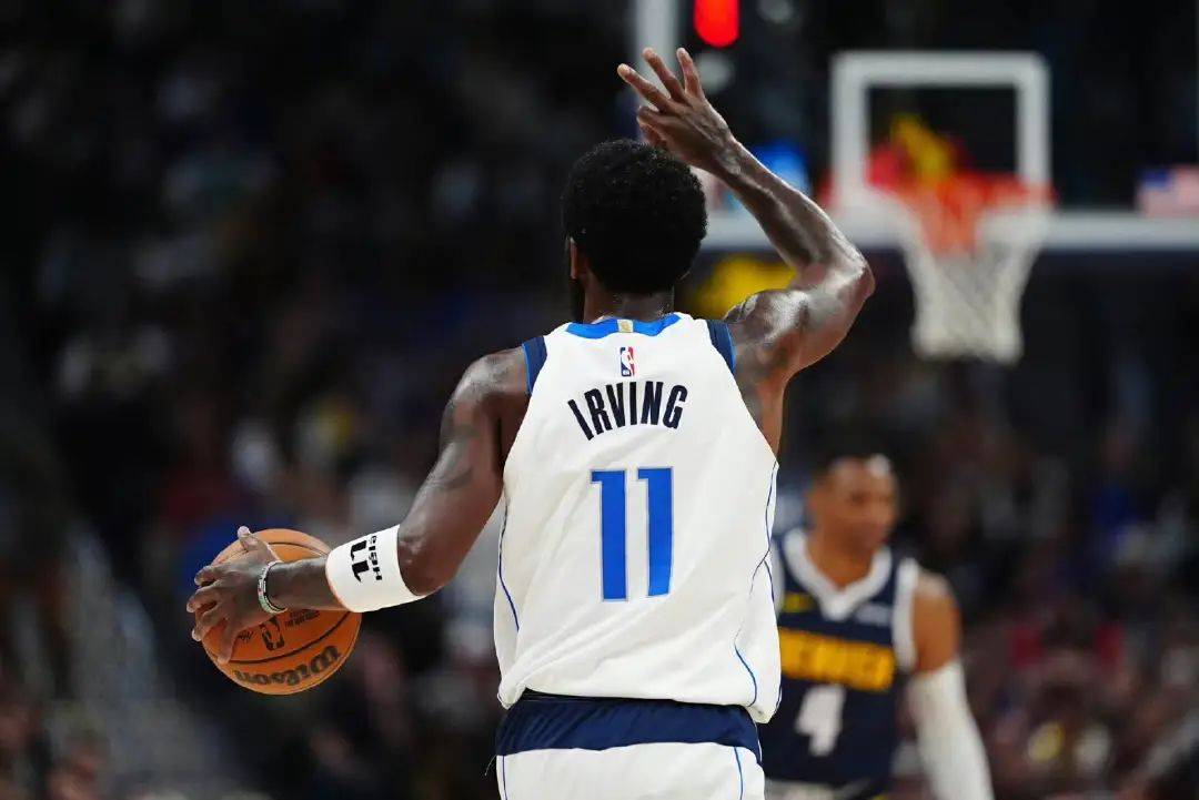 土超豪门官宣新赛季14人！博斯科维奇确定离队，招入刺头补充主攻（土超豪门公布新赛季14人名单：博斯科维奇确认离队，招入争议球员补强主攻）